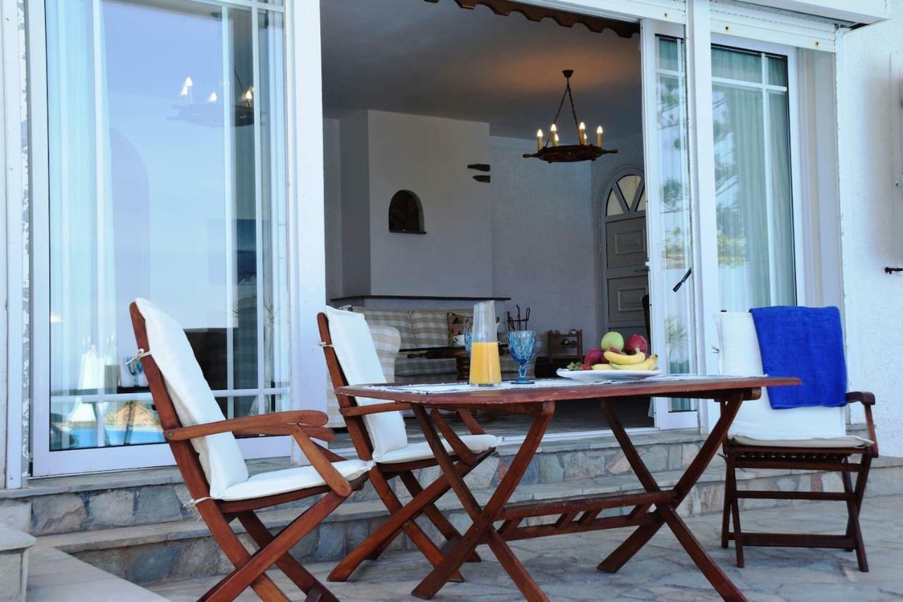 Antorina Beachfront Villas With Private Pools Kamari  Ngoại thất bức ảnh